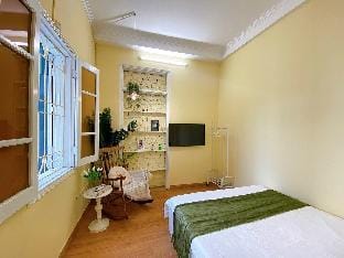 2BR/2WC@Walking Street@Quiet & Cozy@Art Hallway Vacation rental in Hanoi