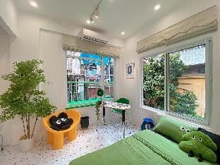 5 mins to Hoan Kiem Lake@2BR&2WC@Peaceful Corner Vacation rental in Hanoi