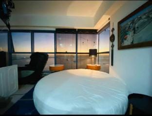 Manila Bay Embassy Ocean View Room Apartment in Manila City