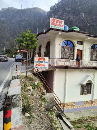 Hotel Jay Shree Kashi Vishwanath Apartment in Uttarakhand