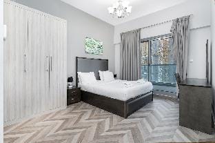 Family or Group Huge Apartment I Near Burj Khalifa Apartment in Dubai