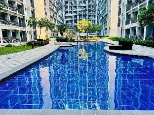 Humphreys Comforts | w/Pool | Near MOA & Airport Apartment in Pasay