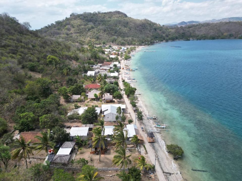 Yellow Coco Gili Gede Vacation rental in Central Sekotong