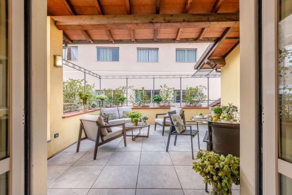 San Concordio Terrace Apartment in Capannori