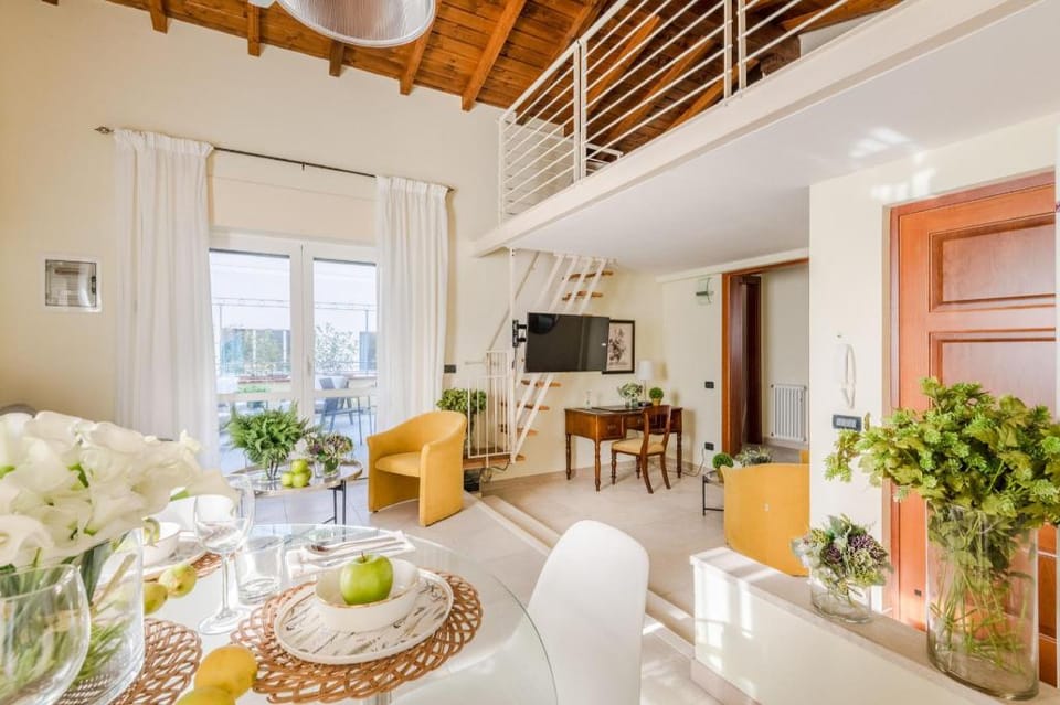 San Concordio Terrace Apartment in Capannori