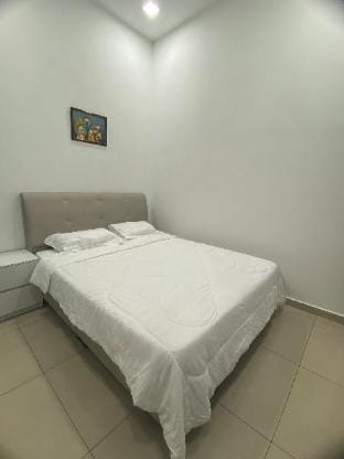 Mutiara Rini Homestay by LongLong Vacation rental in Johor Bahru