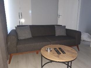 D2 - Kadıköy merkez 1+1 temiz (klimalı) Apartment in Istanbul