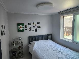 a머니스테이 스페셜 - 방4개 거실2개 화장실2개  최대 12인 가능/주차무료 /리모델링 Vacation rental in Gyeonggi-do