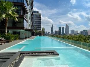 Fantastic swimming pool/5star quality/pickup Apartment in Ho Chi Minh City