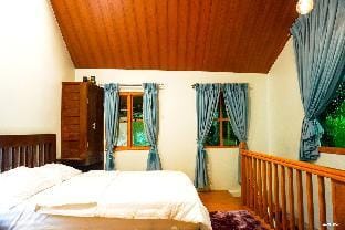 Guest House in Baguio with hot pool  / Staycation Vacation rental in La Union