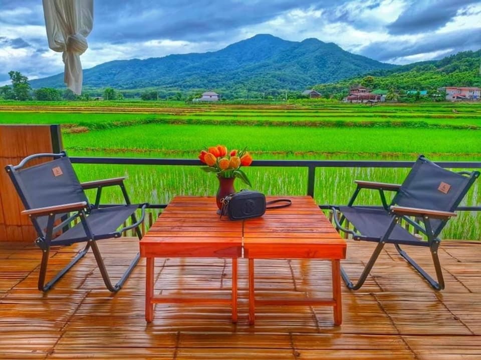 KheangKhangKhao เคียงข้างเขา ปัว-สกาด Resort in Laos