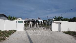 Seaside cottage room stay (B) Vacation rental in Selangor, Malaysia