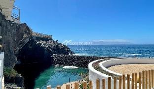 Ocean Front Apartment Vacation rental in Acantilados de Los Gigantes