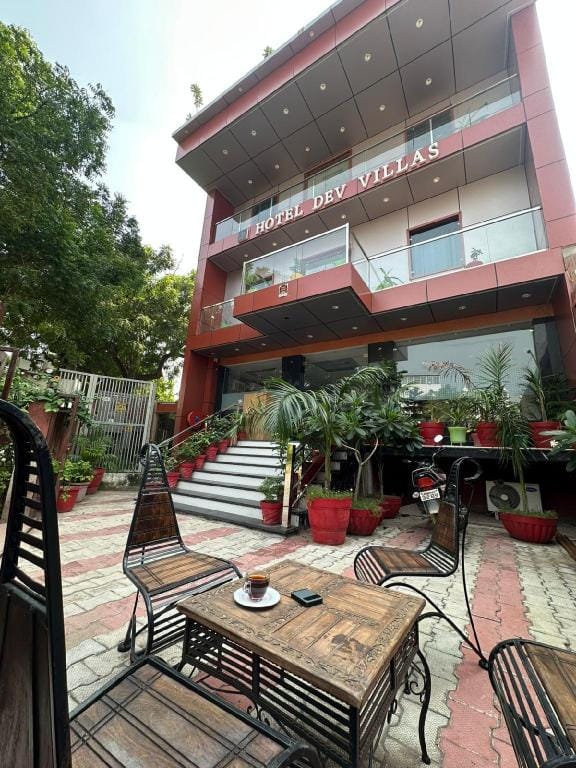 Hotel Dev Vilas Hotel in Agra
