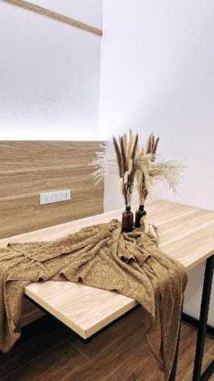 Zen Haven: Your Japandi Oasis/ Free Pool for Guest Apartment in Quezon City