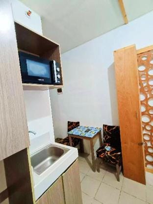 Studio for couple near MRT shaw and Megamall  Apartment in Mandaluyong