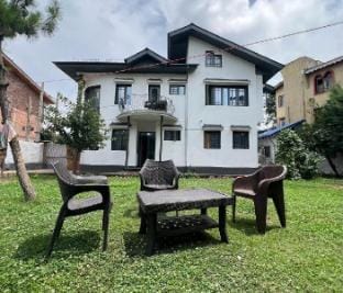 Dilan Residency-Entire Cozy bungalow for 10 guests Vacation rental in India