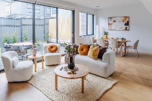 Modern Family Home 3BR in Box Hill North Vacation rental in Melbourne