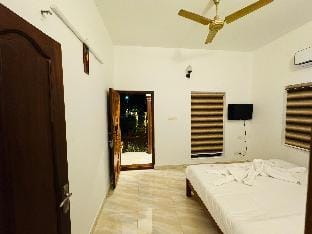 Cocunut Creek Homestay, Kumarakom Vacation rental in Kumarakom