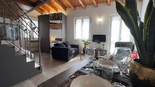 Medioevo IV - Historic Experience in Como Apartment in Como