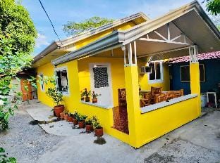 Debzyph happy home Vacation rental in Subic