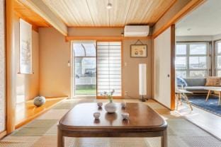Ideal Location, Roomy, Quiet, 2BA, 35 Min to Kyoto Vacation rental in Shiga, Japan