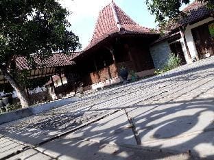 Griya Lathifah Homestay Vacation rental in Special Region of Yogyakarta