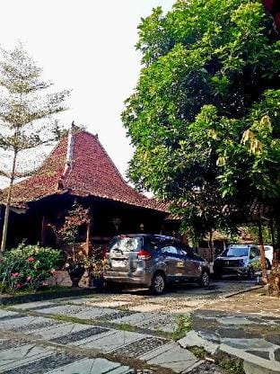 Griya Lathifah Homestay Vacation rental in Special Region of Yogyakarta