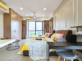 Bell Suite Studio 4pax | 16km to KLIA | Walk to Xiamen University Apartment in Negeri Sembilan, Malaysia