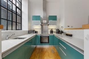 Cosy & Spacious | Steps from King's Cross Station Apartment in London Borough of Islington