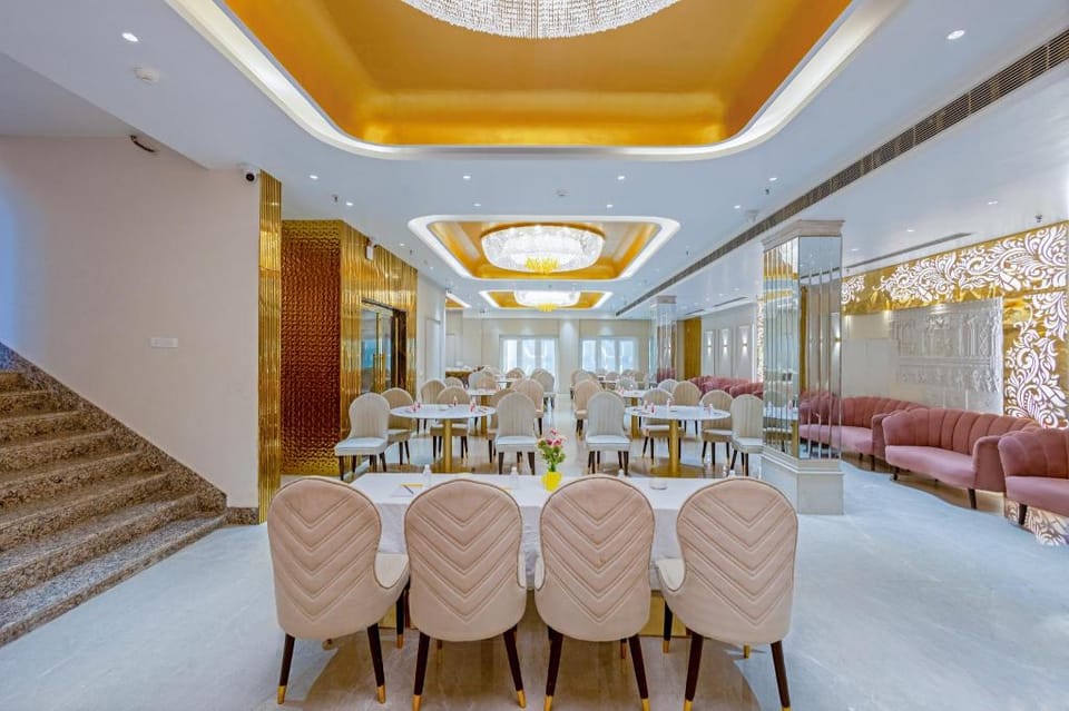 Aadat Hotel Near Artemis Hospital Hotel in Haryana