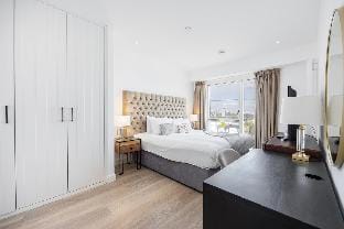 Excel Pad 3 Bed 3 Bath Apartment Vacation rental in London