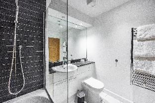 Ross Corner 3 Bed 2 Bath Apartment  Apartment in London