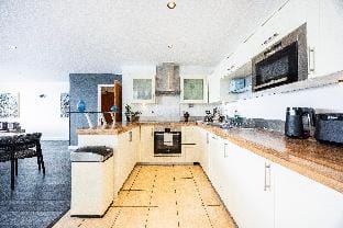 Koks Mews 2 Bed 2 Bath Executive Apartment Apartment in London