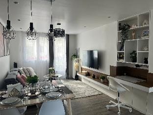 Entire New Apt-Close Paris-2min RERB-Parking-JO24 Vacation rental in Île-de-France