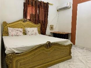 Downtown Nubar Pasha Bab Al-Luq Street Building 32 Apartment in Cairo Governorate