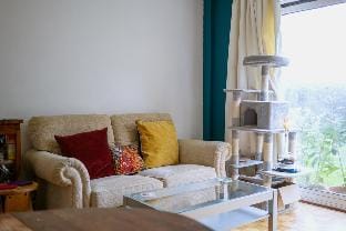 Comfy 1-Bed Flat Near Subway Vacation rental in London