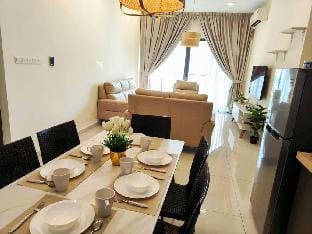 Ins Creaming Milk Style@Danga Bay YiJia Home Apartment in Johor Bahru