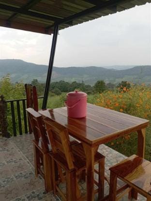 Mong Doo Loei ไฮตาก (บ้านมองดูวิว) Vacation rental in Laos