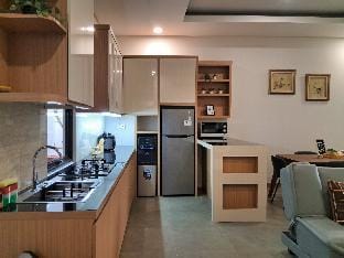 THE ELM 2BR Villa Vimala Hills Beautiful Garden Apartment in West Java