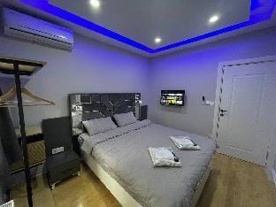 Cozy deluxe flat in Taksim Apartment in Istanbul