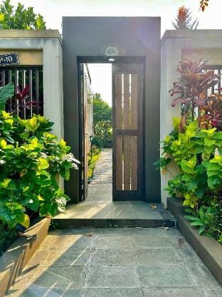 VEI Haus - 4BR Pet Friendly Villa in Vimala Hills Villa in West Java