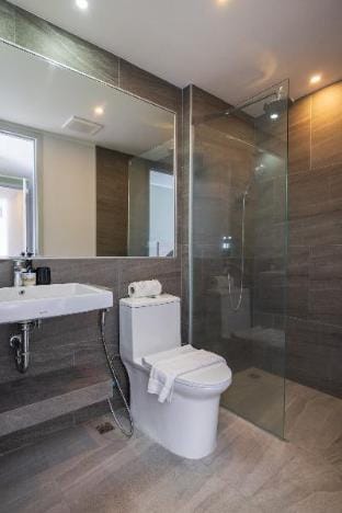 Modern Condo near the Beach (NV-531) Apartment in Chalong