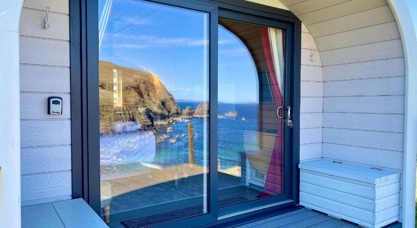SEApods - Isle of Lewis Bed and Breakfast in Scotland