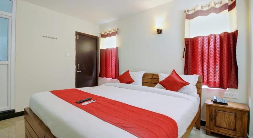 Queenhill Residency Hotel in Ooty