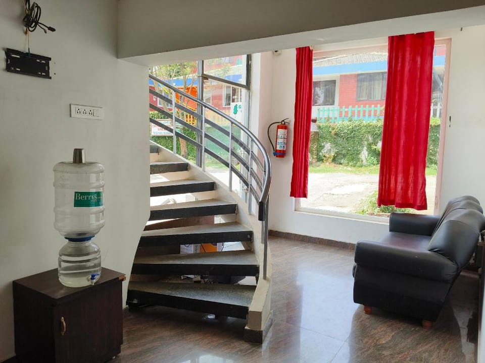 Queenhill Residency Hotel in Ooty