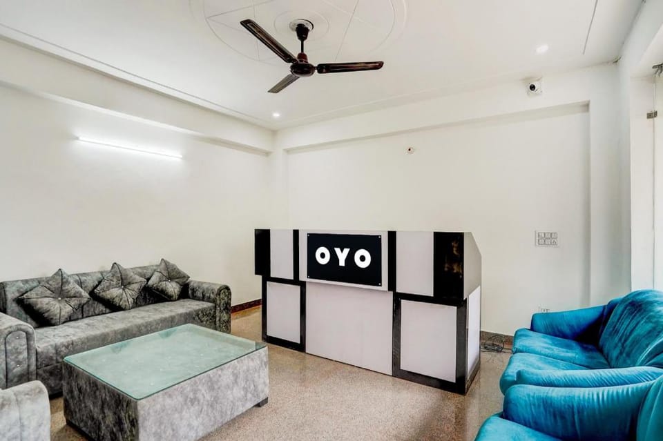 Hotel O Premium Rooms Hotel in Delhi