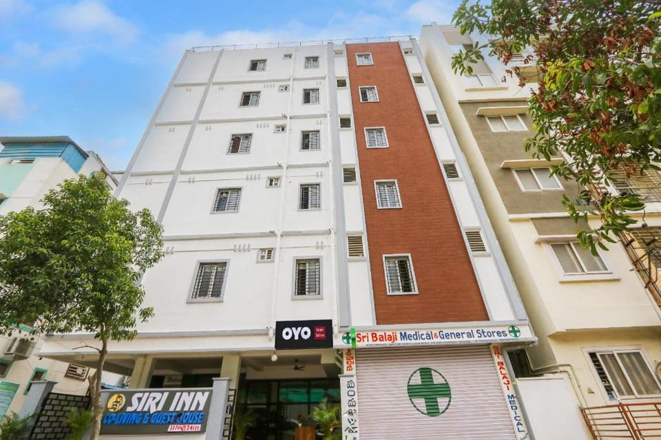 Hotel O by OYO Siri Inn guest house Hotel in Hyderabad