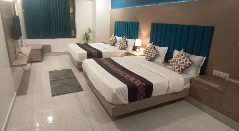Hotel Royal Square Hotel in Gandhinagar