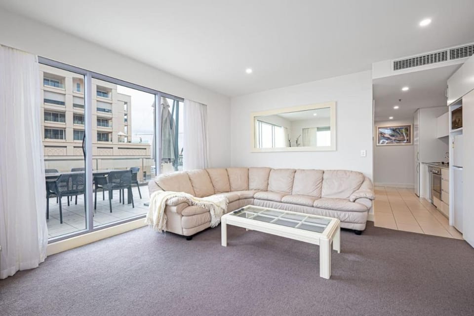 Beachfront Serenity Glenelg Apartment in Adelaide